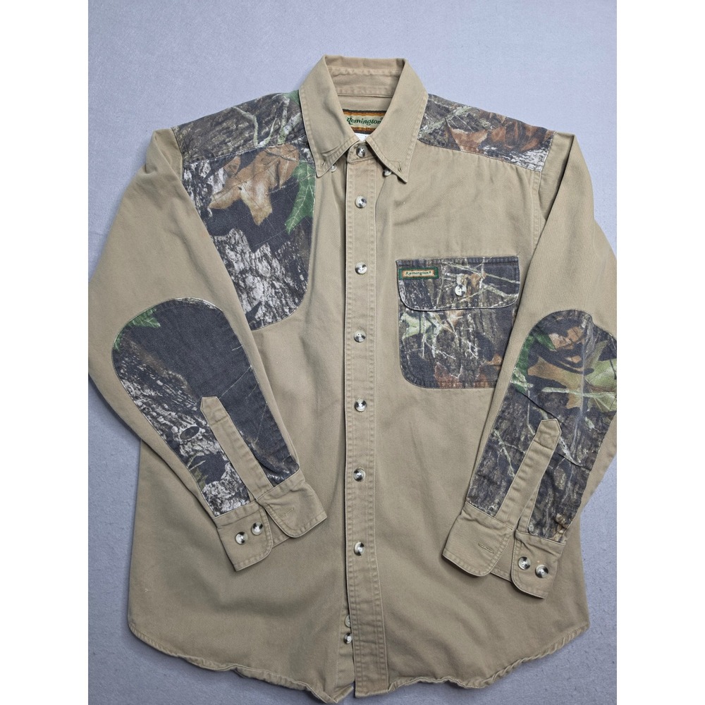 VINTAGE Remington Outdoor Hunting Shirt Men's Medium Tan Camo Cotton Button-Down